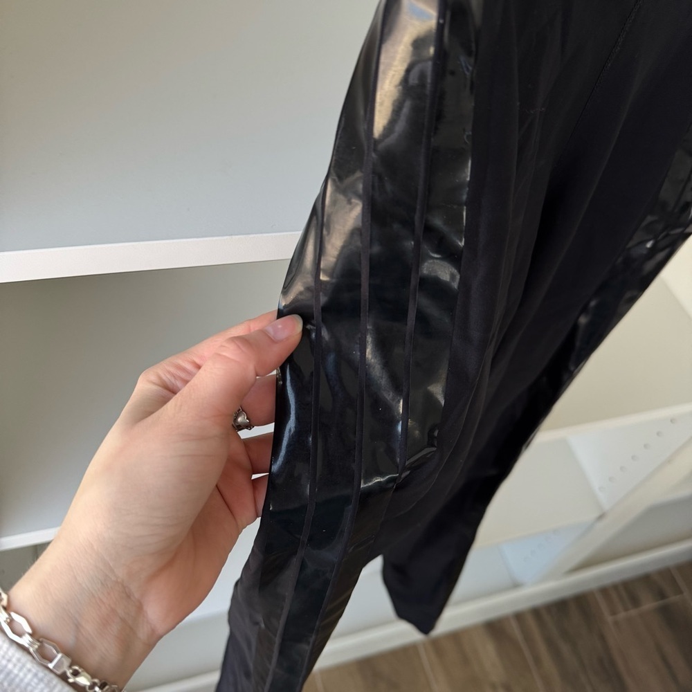 ULTRACOR Ultra Six Stripe in Nero Patent Black Leggings - Picture 5 of 8